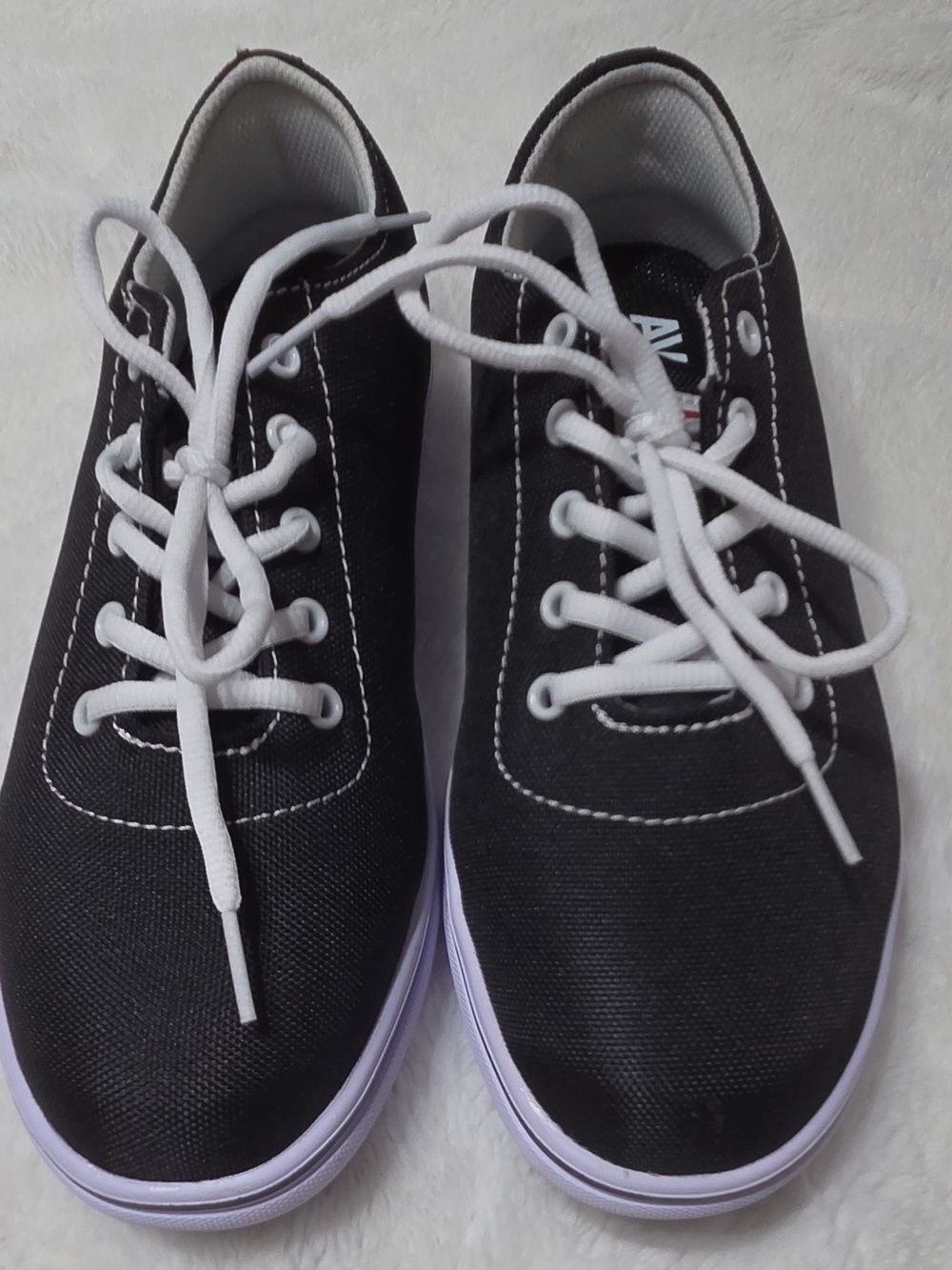 Avenger Work Boot Black Canvas Womens Lace-Up Sneakers with White Laces Size 8